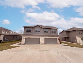 Building Photo - 1722 Davidson Rnch Dr