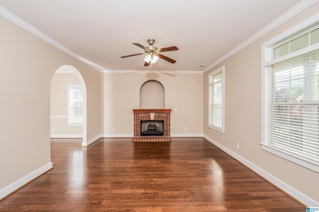 Building Photo - 1069 Kelly Creek Way