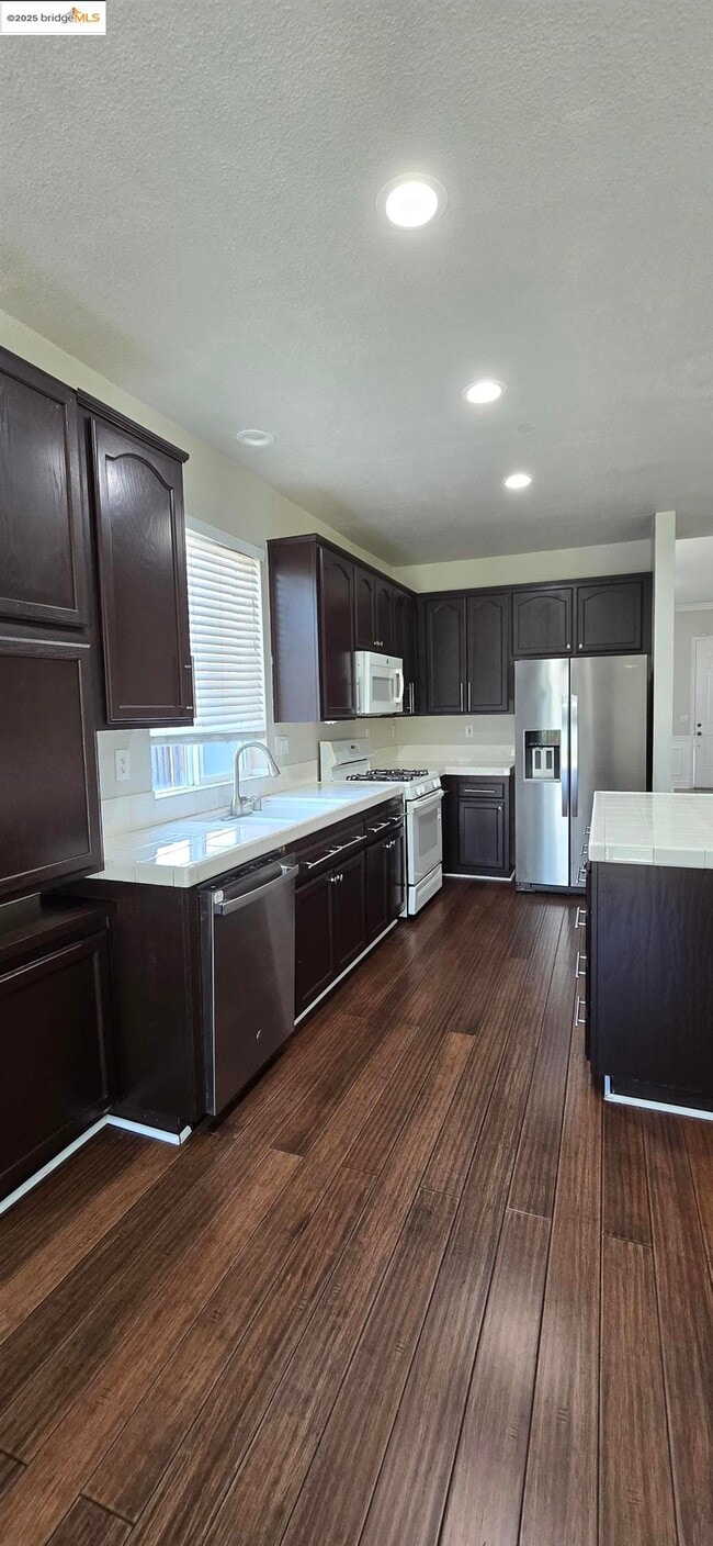 Foto del edificio - 462 Windwood Dr