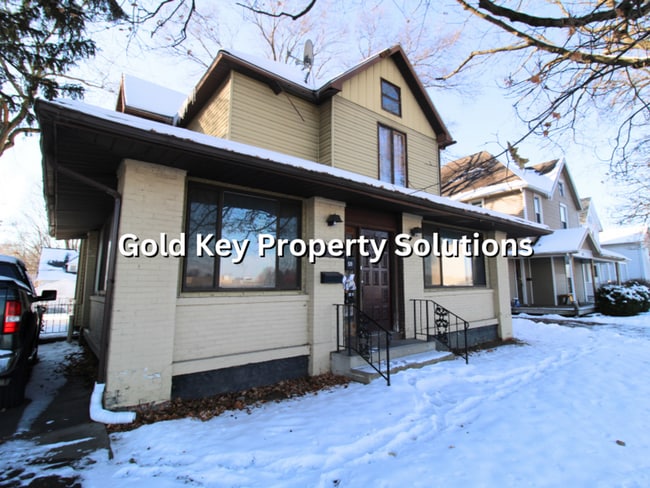 Building Photo - 517-519 N Wheeling Ave