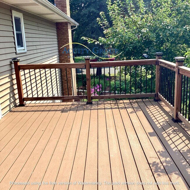 Foto del edificio - 3BR, 2BA Split Level Home
