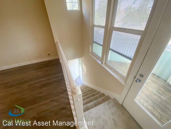 Foto del edificio - 1 br, 1 bath House - 34 West 1st Street