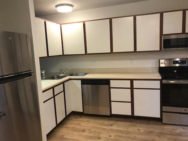 Foto del edificio - 25 S Lakewood Garden Ln