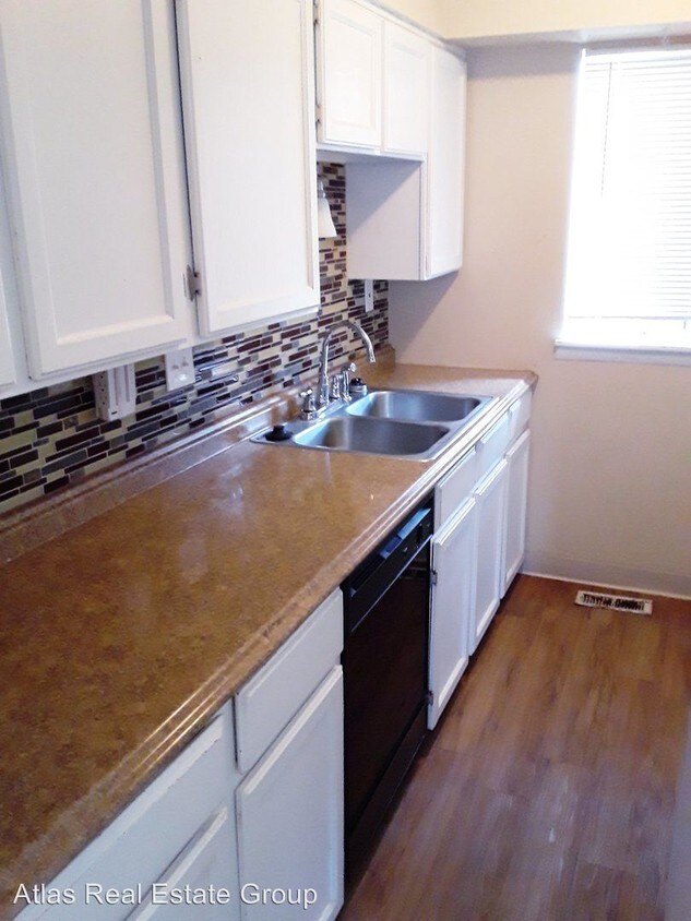 Foto principal - 109 N Harlan St
