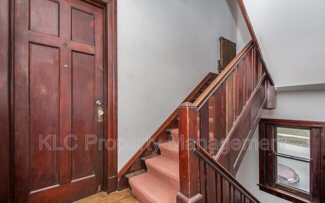 Foto del edificio - 1534 Woodland Ave