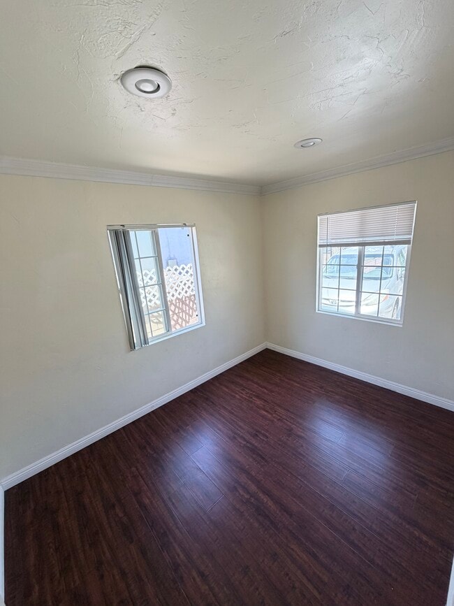 Building Photo - 9616 Tangelo Ave