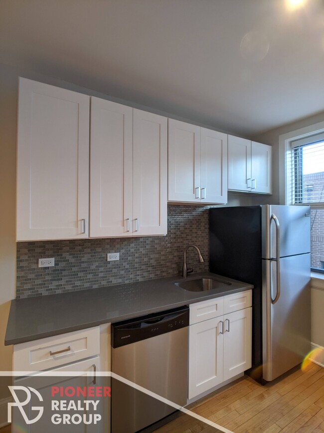 Building Photo - Rockwell Courtyard Apartments