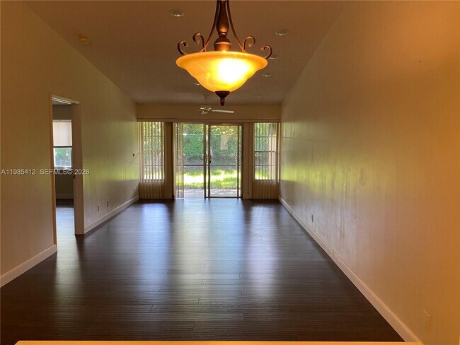 Foto del edificio - 18595 Egret Way