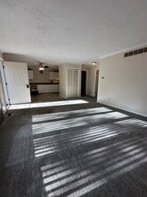 Building Photo - 6534 South Ave