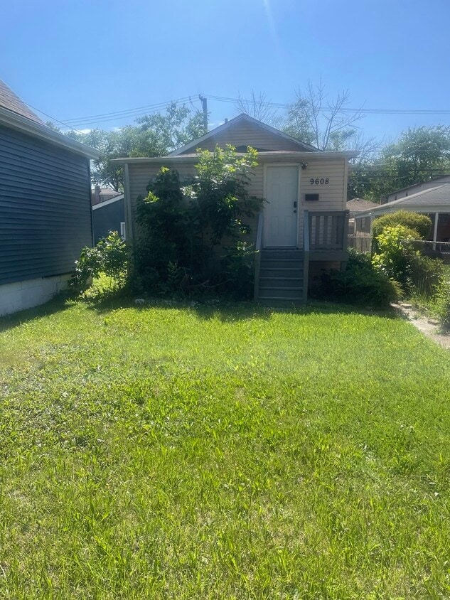 Primary Photo - 9608 S Wallace St