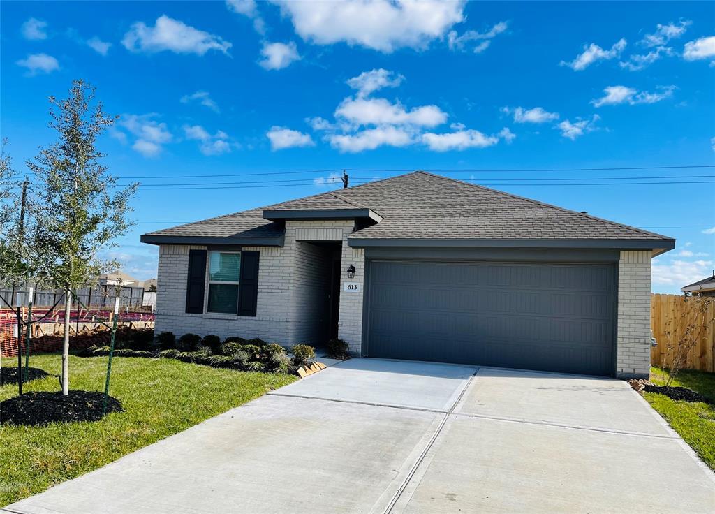 613 Forest Bend Ln, La Marque, TX 77568 House Rental in La Marque, TX