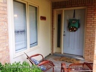 Foto del edificio - 104 N Troy