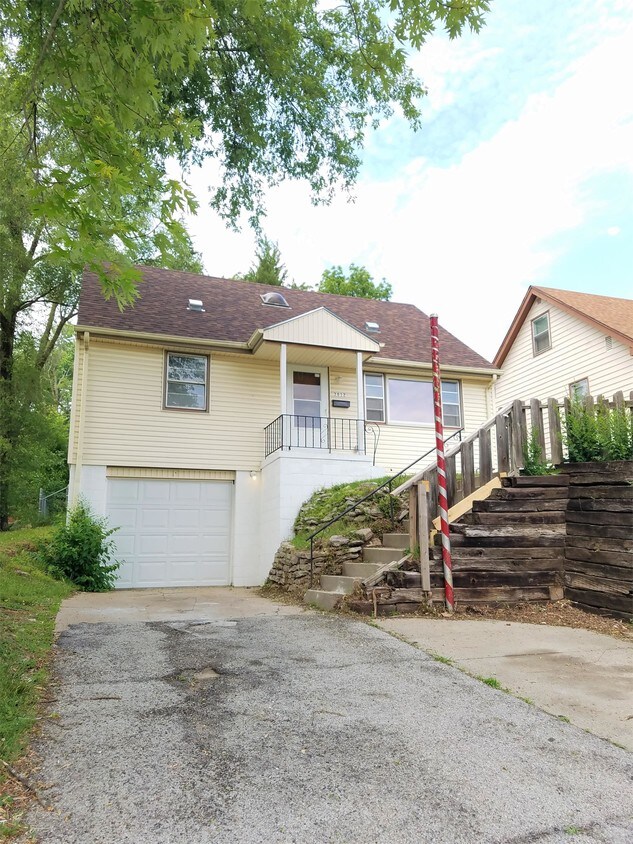 Primary Photo - 3612 Hartman Ave