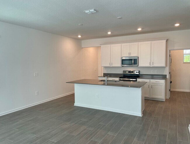 Foto del edificio - Brand New Construction 3 Bedroom, 2.5 Bath...