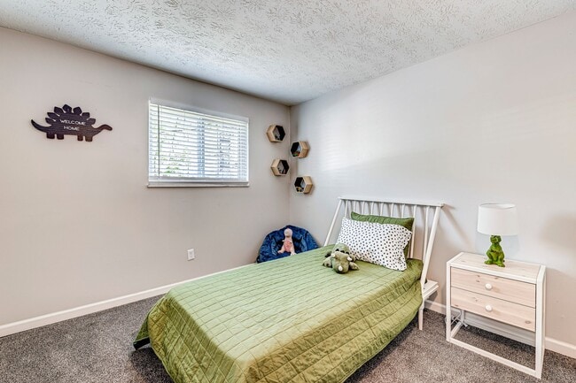 Building Photo - The Apex