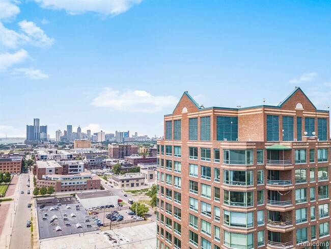 Foto del edificio - 3320 Spinnaker Ln