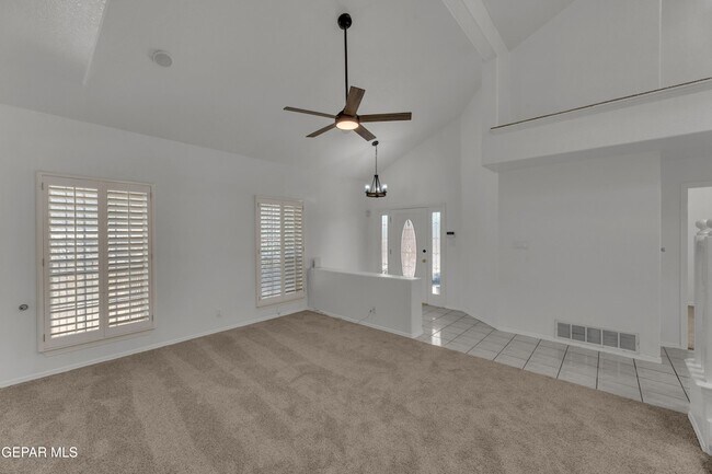 Foto del edificio - 1325 Whirlaway Dr