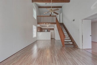 Building Photo - 200 Pecan Dr