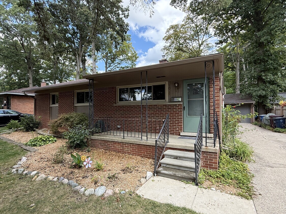 Photo - 1018 Western Dr (Ann Arbor, MI)