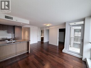 Building Photo - 1055 Richards St