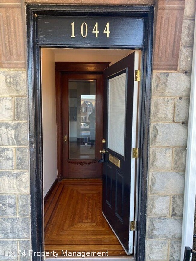 Foto del edificio - 4 br, 2 bath House - 1044 7th Street