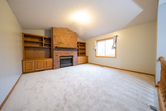 Building Photo - 13916 Copper Ct