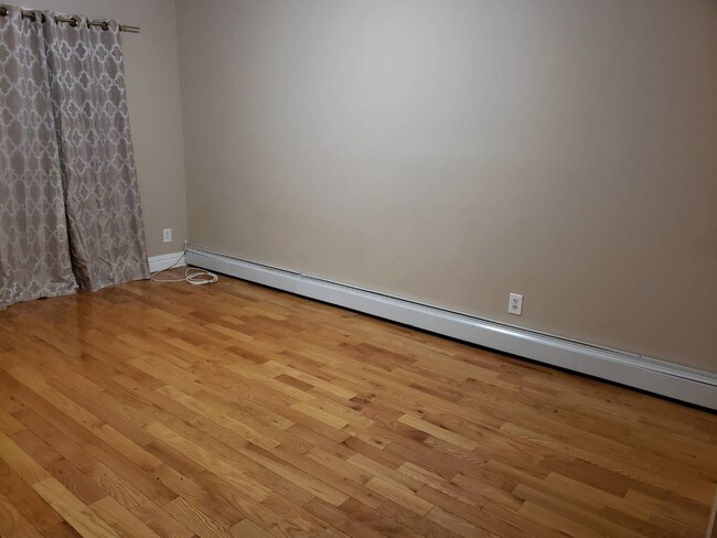 Building Photo - 155-41 115th Ave