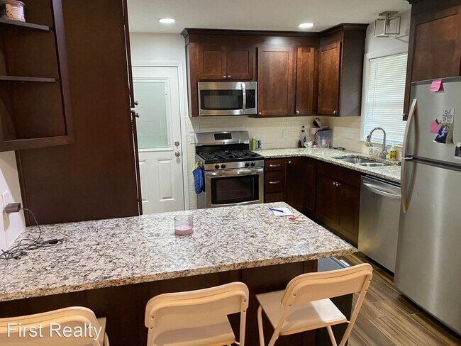 Building Photo - 2 br, 1 bath House - 540 Godfrey Lane