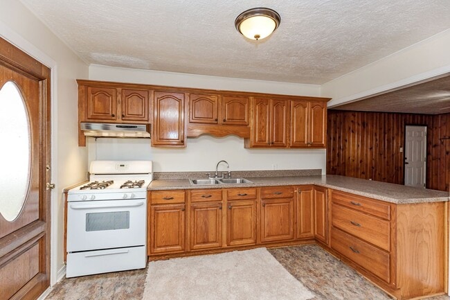Building Photo - Cozy 2-Bedroom Home in Pascagoula