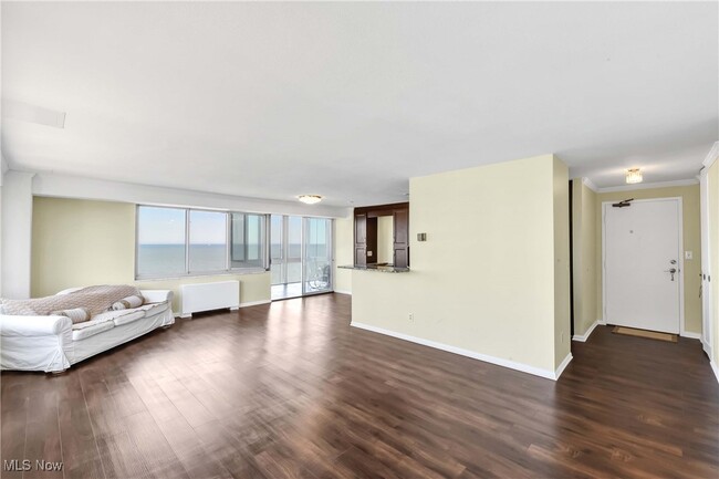 Foto del edificio - 12520 Edgewater Dr