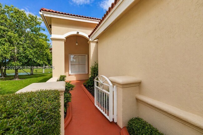 Building Photo - 6298 Harbour Chase Dr