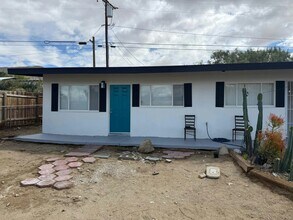 Building Photo - 12780 Calle Amapola