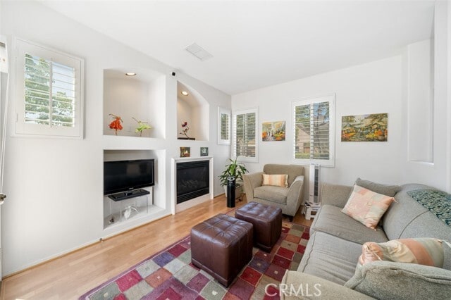 Primary Photo - 122 Cherrybrook Ln