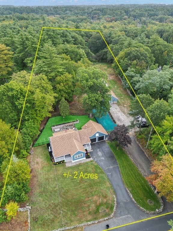 Foto del edificio - 123 Pond St