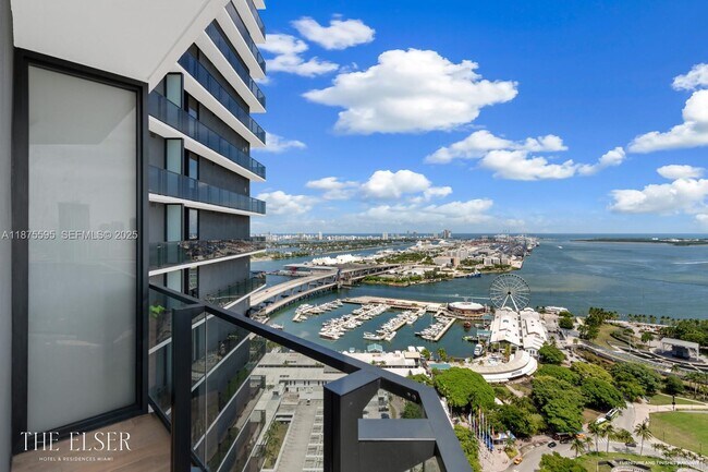 Foto del edificio - 398 NE 5th St