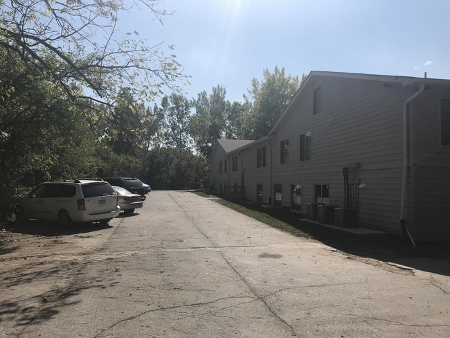 S from NE - New Haven Apartments