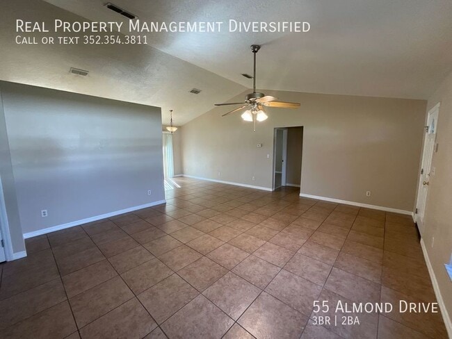 Building Photo - 55 Almond Dr