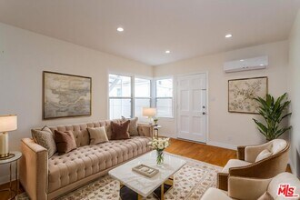 Building Photo - 200 W Palmer Ave