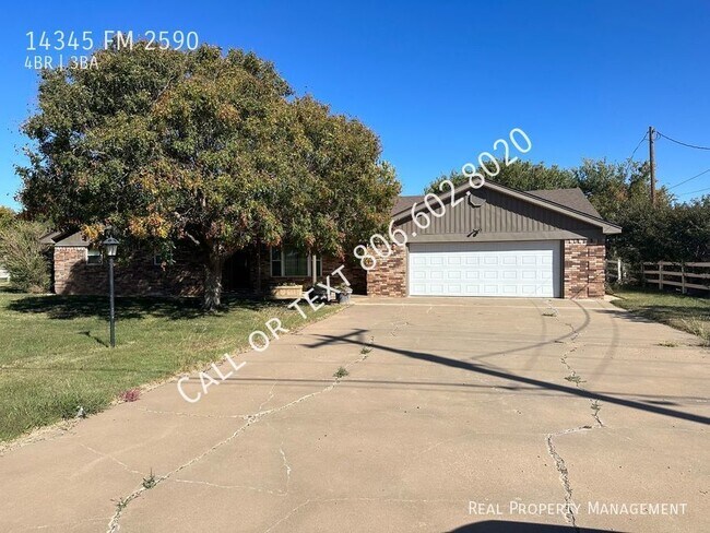 Foto del edificio - Amazing home south of Amarillo with worksh...