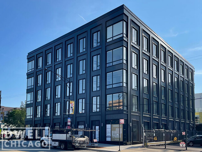 Building Photo - 5110 N Broadway St