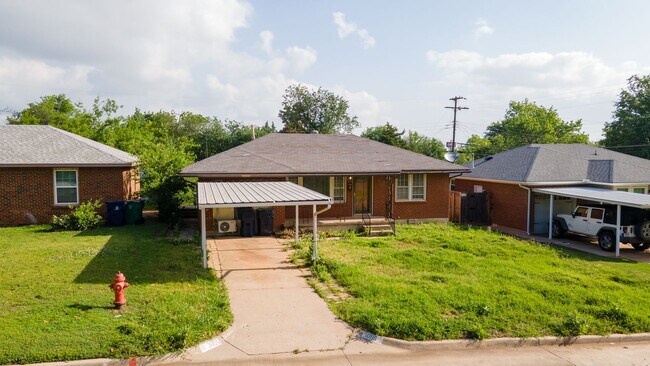Building Photo - 3 Bedroom House in OKC