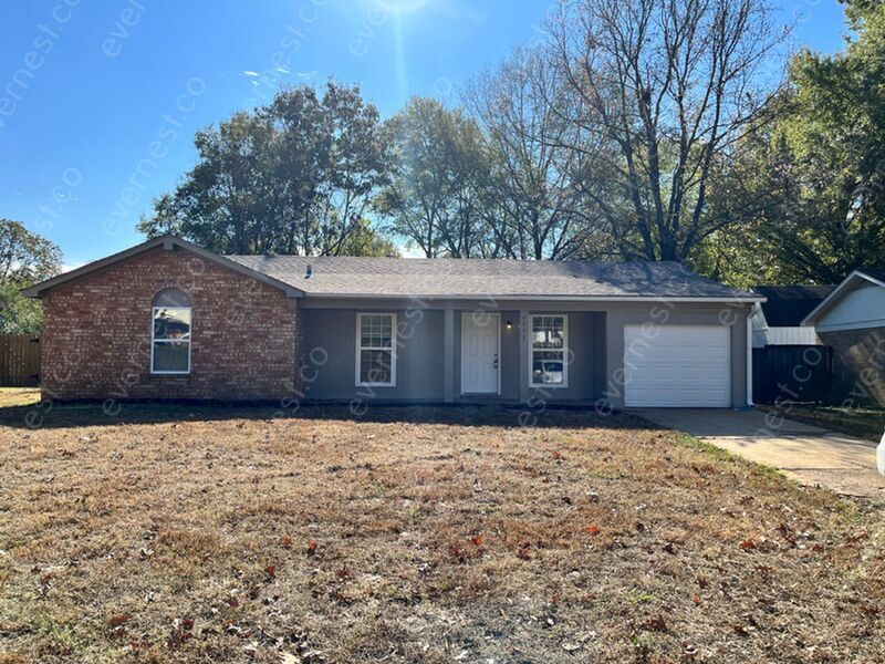 Primary Photo - 5757 Iroquois Dr
