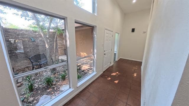 Foto del edificio - 7215 Cutter Mill Dr