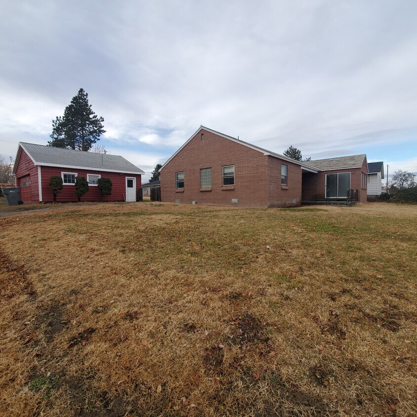 608 S Vancouver St, Kennewick, WA 99336 House Rental in Kennewick, WA