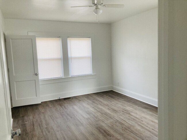 Foto del edificio - 1012 W Lenoir Ave