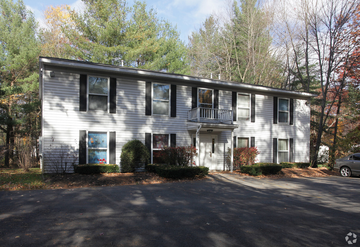 Building Photo - Jennings Corner Apartments