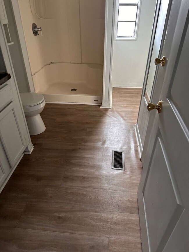 Foto del edificio - 3-Bedroom 2-Bath Home w/ Screened in Porch in Niceville