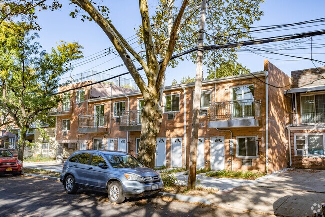 SV 10.14.21 - 48-31 65th St