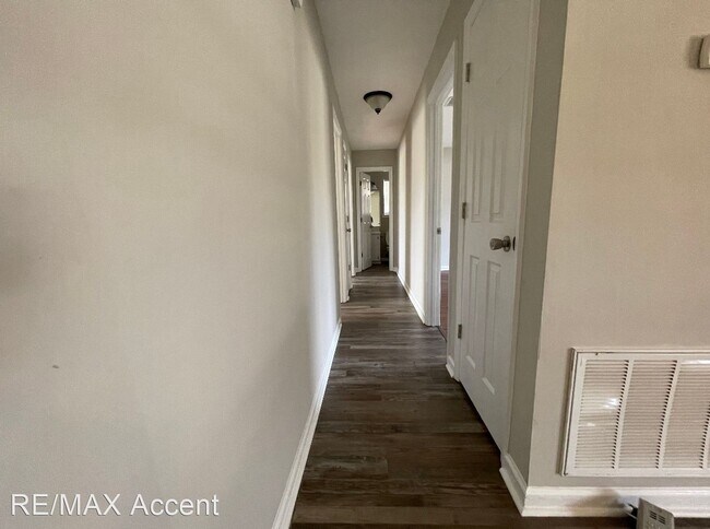 Building Photo - 3 br, 2 bath House - 138 Whit Fraser Rd. NE