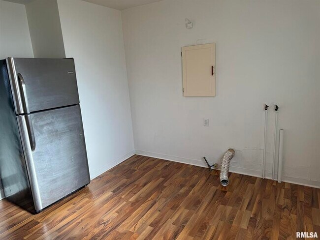 Foto del edificio - 3741 Keota Ave